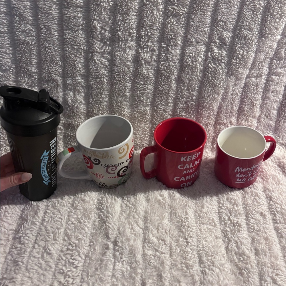 Cups bundle - Picture 2 of 4